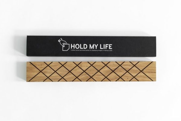 HOLD MY LIFE WOODEN STAND