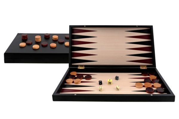 BACKGAMMON