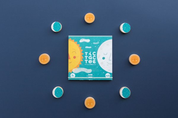 JOC: TIC TAC TOE SUN & MOON