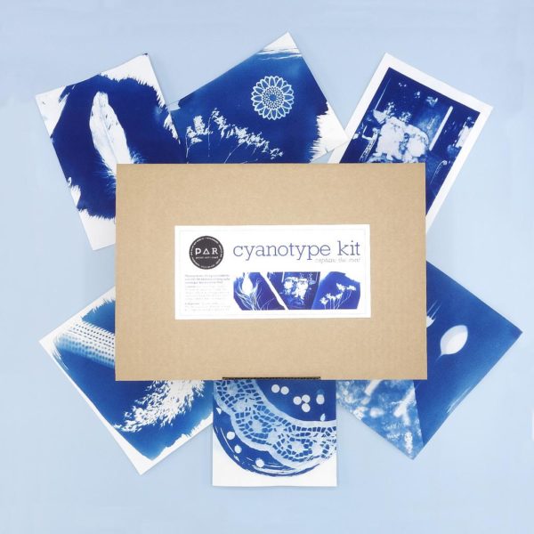 DIY CYANOTYPE KIT – PAPER (instr. també en castellà)