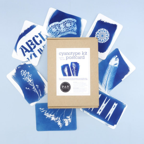 DIY CYANOTYPE KIT – POSTCARD (instr. també en castellà)